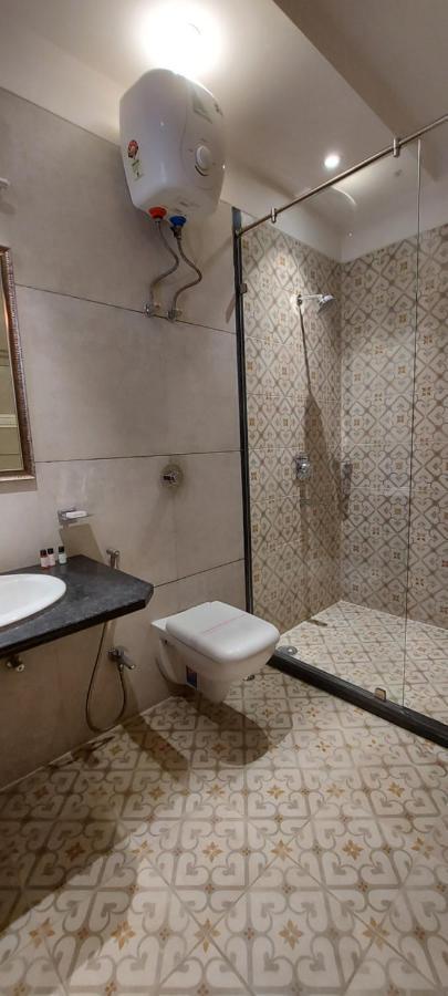 The Palm Aryan - A Boutique Hotel Kalküta Dış mekan fotoğraf